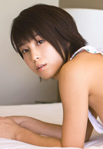 「みのリズム #3」犬童美乃梨!ショートカットと爆乳が輝くグラビア動画 3_1769062156